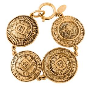 Vintage Chanel bracelet Rue Cambon medallion